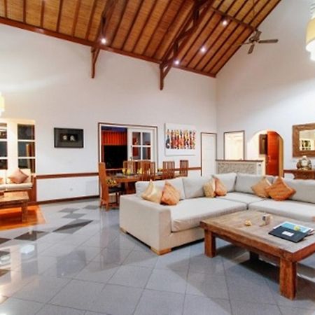 Villa Kawan Sanur Экстерьер фото